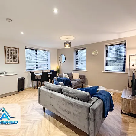 2 Bed With Parking Leeds (West Yorkshire)