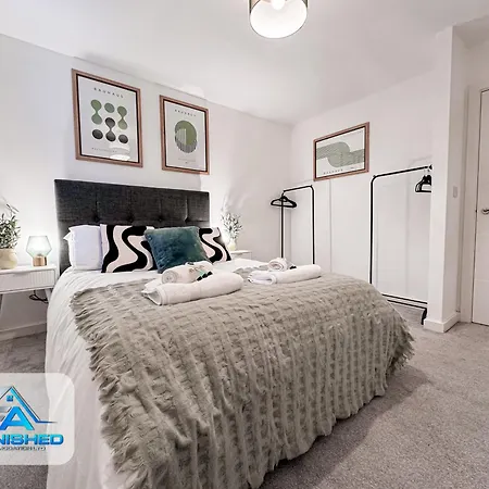 2 Bed With Parking *