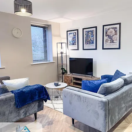 Apartment 2 Bed With Parking *